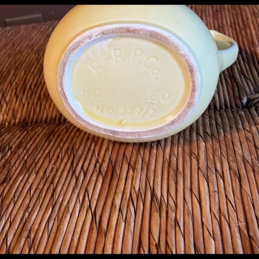 Vintage‎ Robinson Ransbottom Yellow Pitcher - Picture 4 of 4